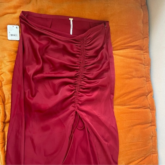 Free people “Cerine” midi skirt New with tags size 8 - Picture 2 of 3